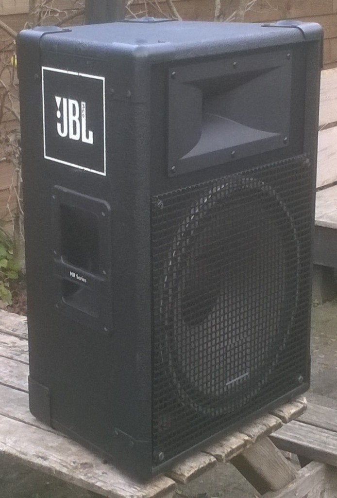 Luidspreker 15 inch JBL MR925, 250 - 500 Watt (1 exemplaar), 150 watt of meer, Overige typen, Ophalen of Verzenden, Zo goed als nieuw