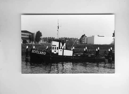 scheepvaart-foto-beveland, Ophalen of Verzenden, Zo goed als nieuw, Motorboot, Boek of Tijdschrift
