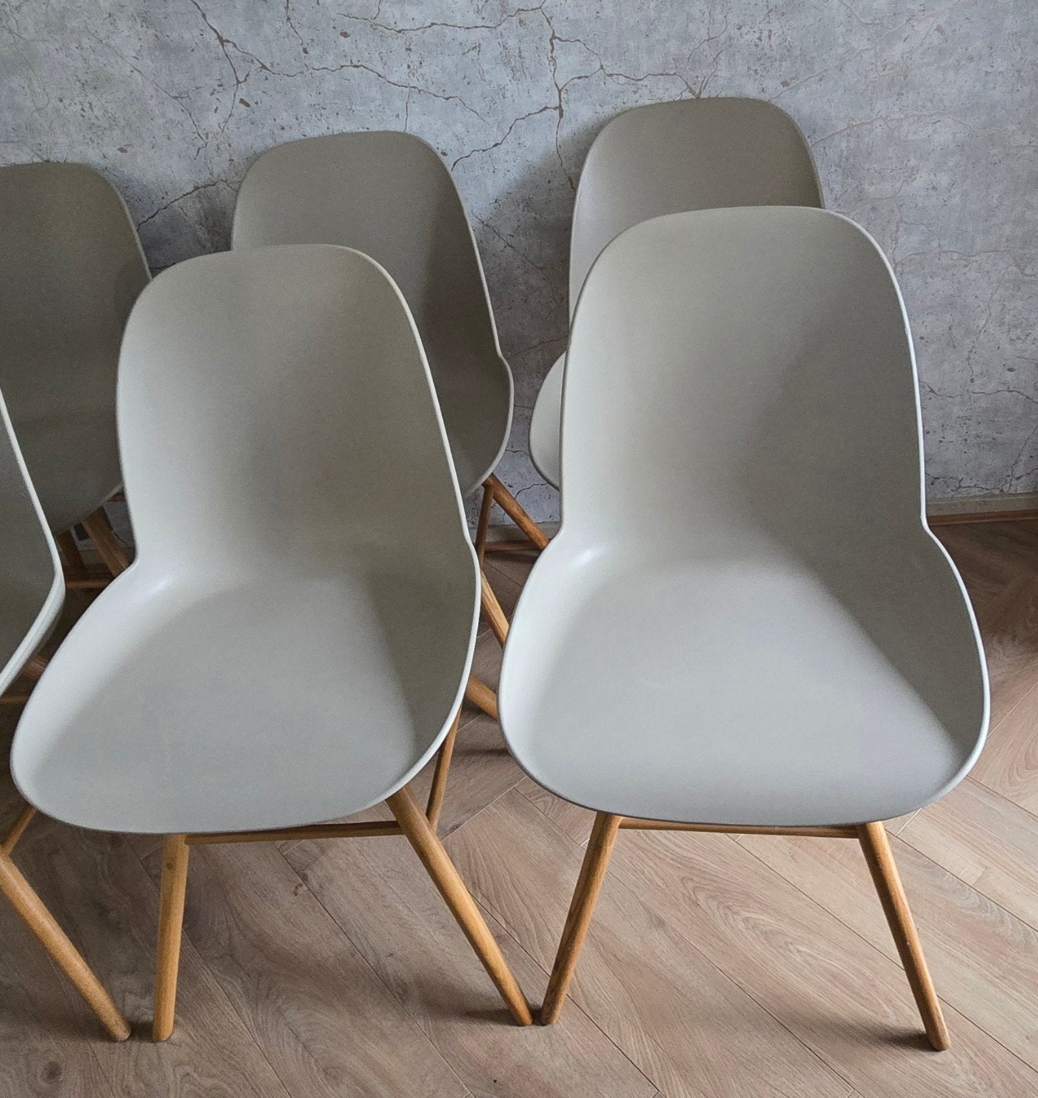Mooie set Zuiver Albert kuip eetkamerstoel beige 4 stuks, Ophalen, Zo goed als nieuw, Overige kleuren, Vier