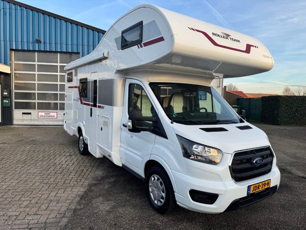 Caravans And Camping Roller