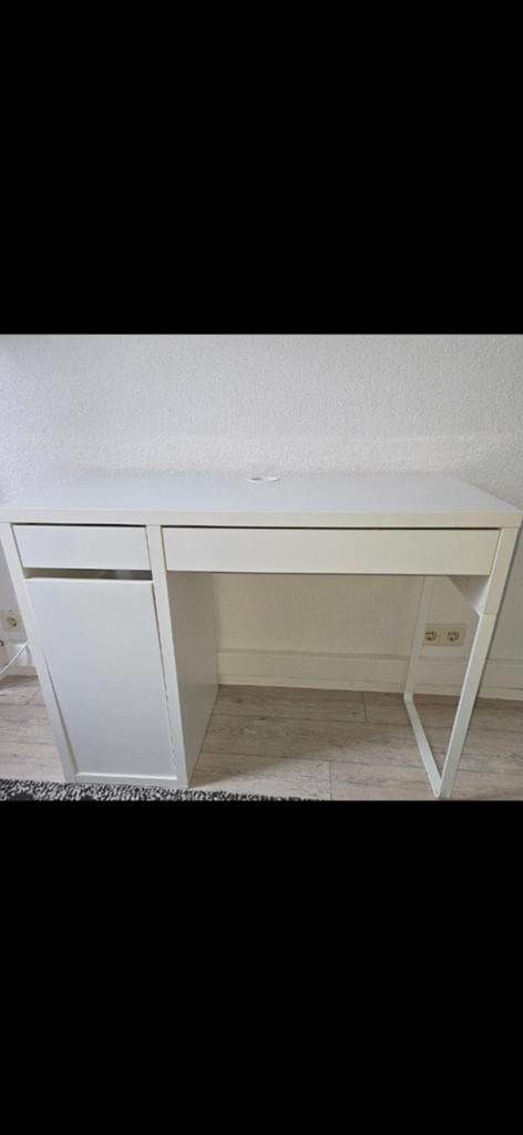 Ikea bureau 20 euro, Huis en Inrichting, Ophalen of Verzenden, Gebruikt