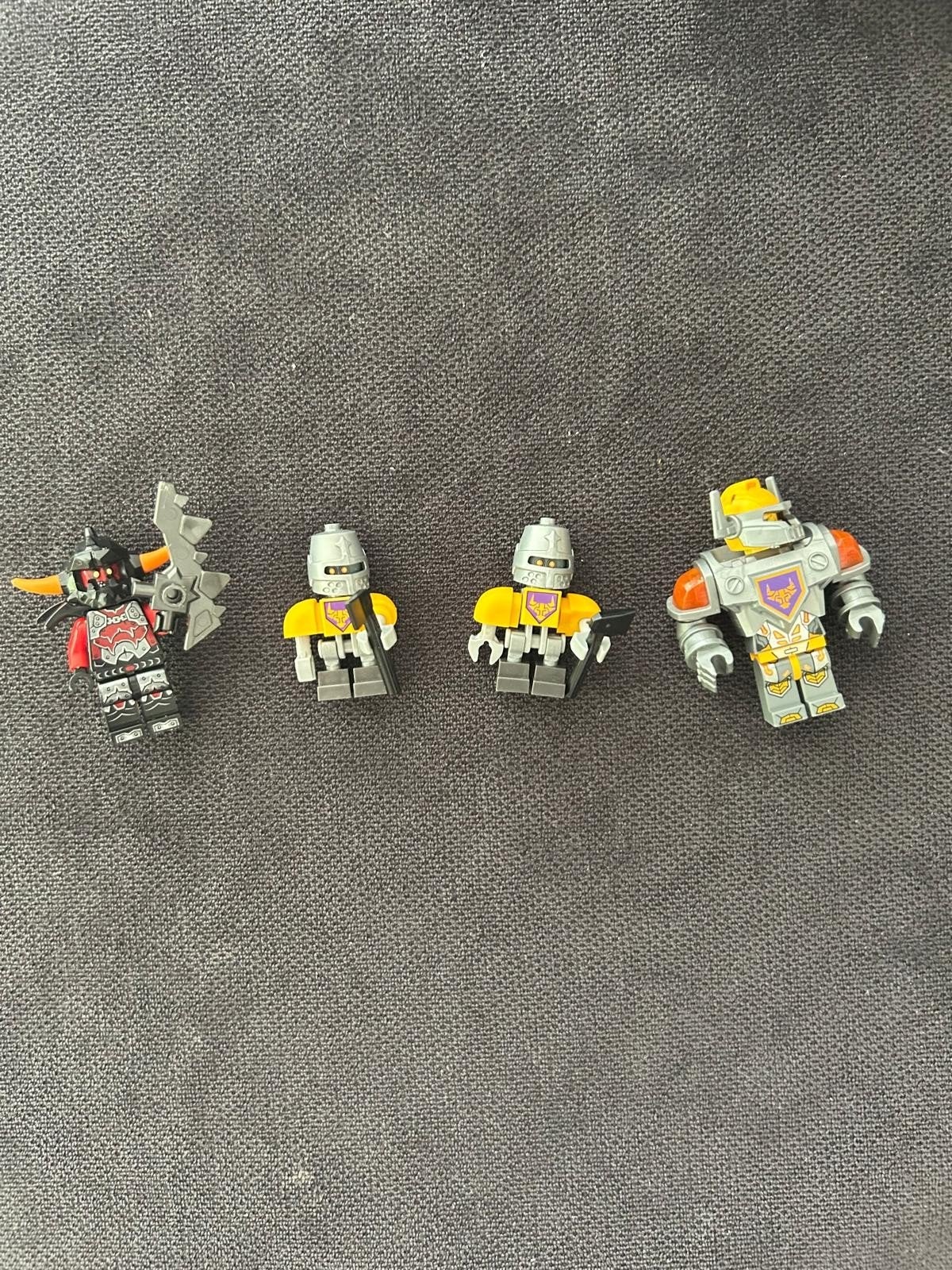 Lego Nexo Nights 70322, Ophalen, Zo goed als nieuw, Lego