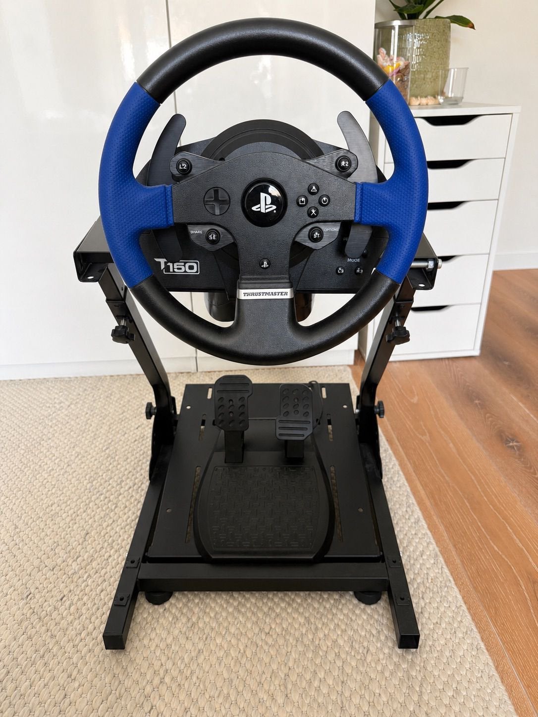 Thrustmaster T150 Force Feedback + STEN Wheelstand + pedalen, Ophalen, Zo goed als nieuw, PlayStation 3