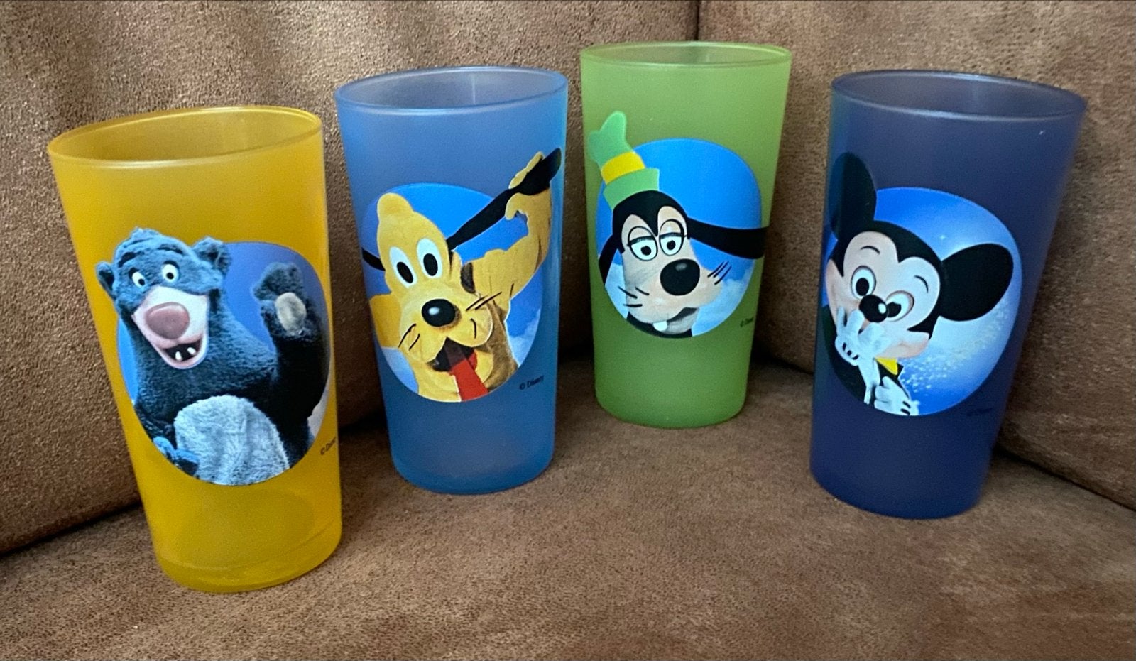 Disney glazen set van 4, Verzamelen, Disney, Zo goed als nieuw, Servies, Mickey Mouse, Ophalen of Verzenden