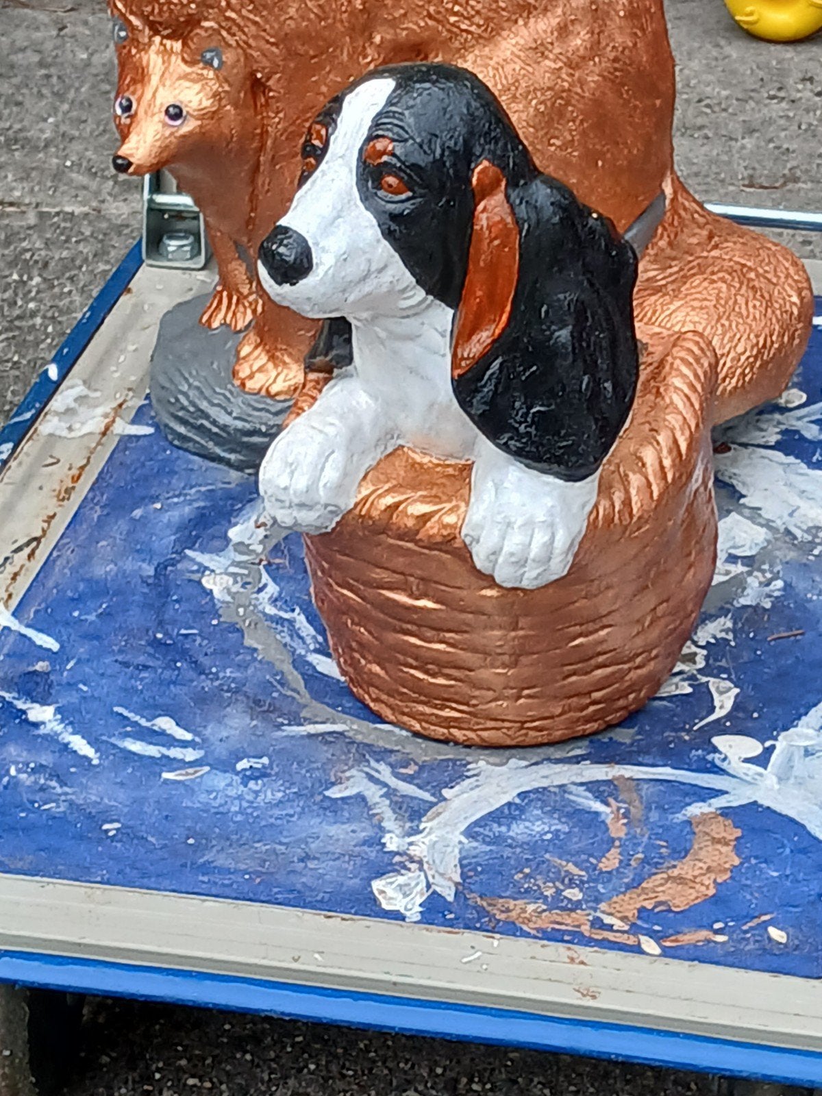 hond in mand beeld, Ophalen, Nieuw, Dier