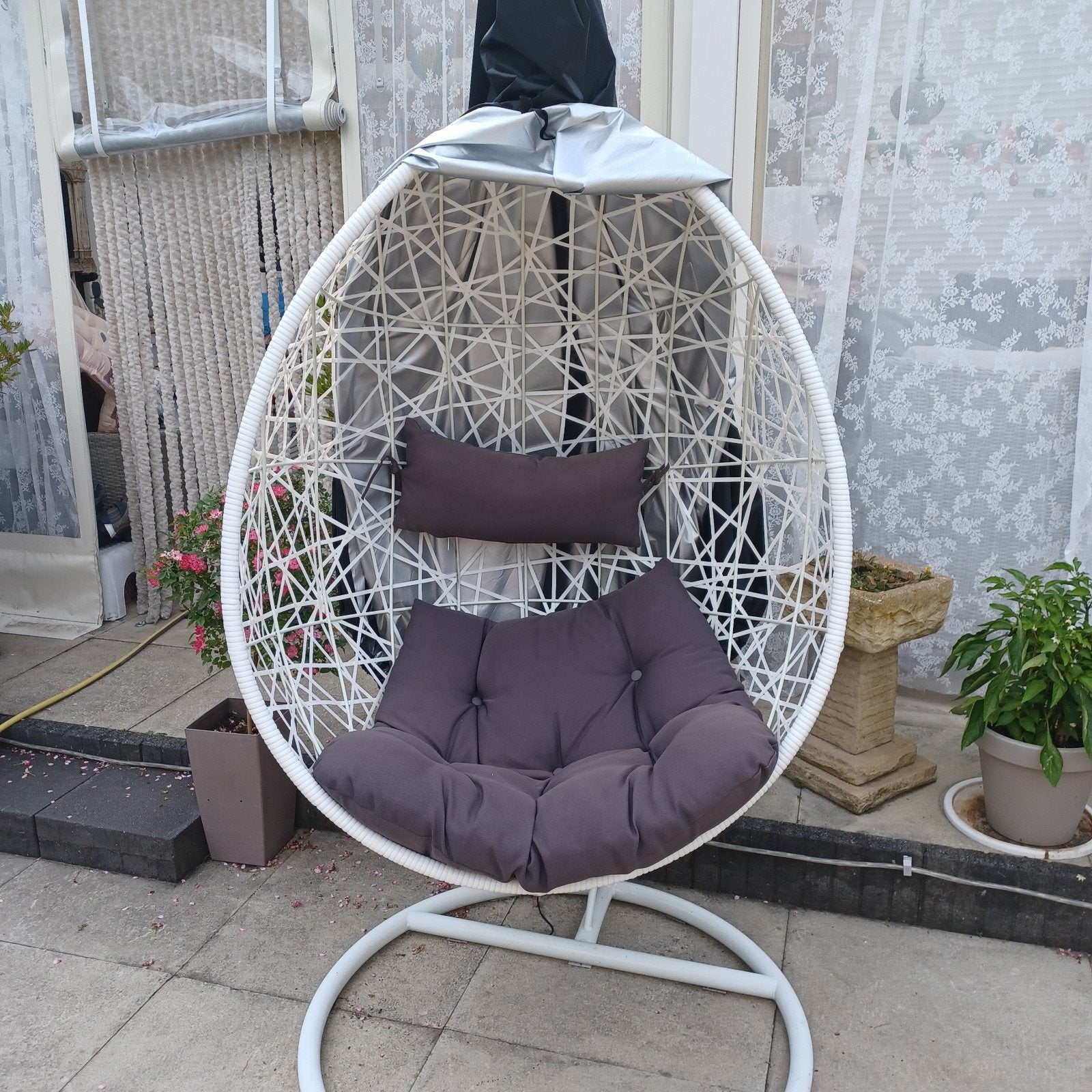ei stoel hangstoel met afdekhoed/beschermhoes 125€, Tuin en Terras, Ophalen, Gebruikt, Rotan
