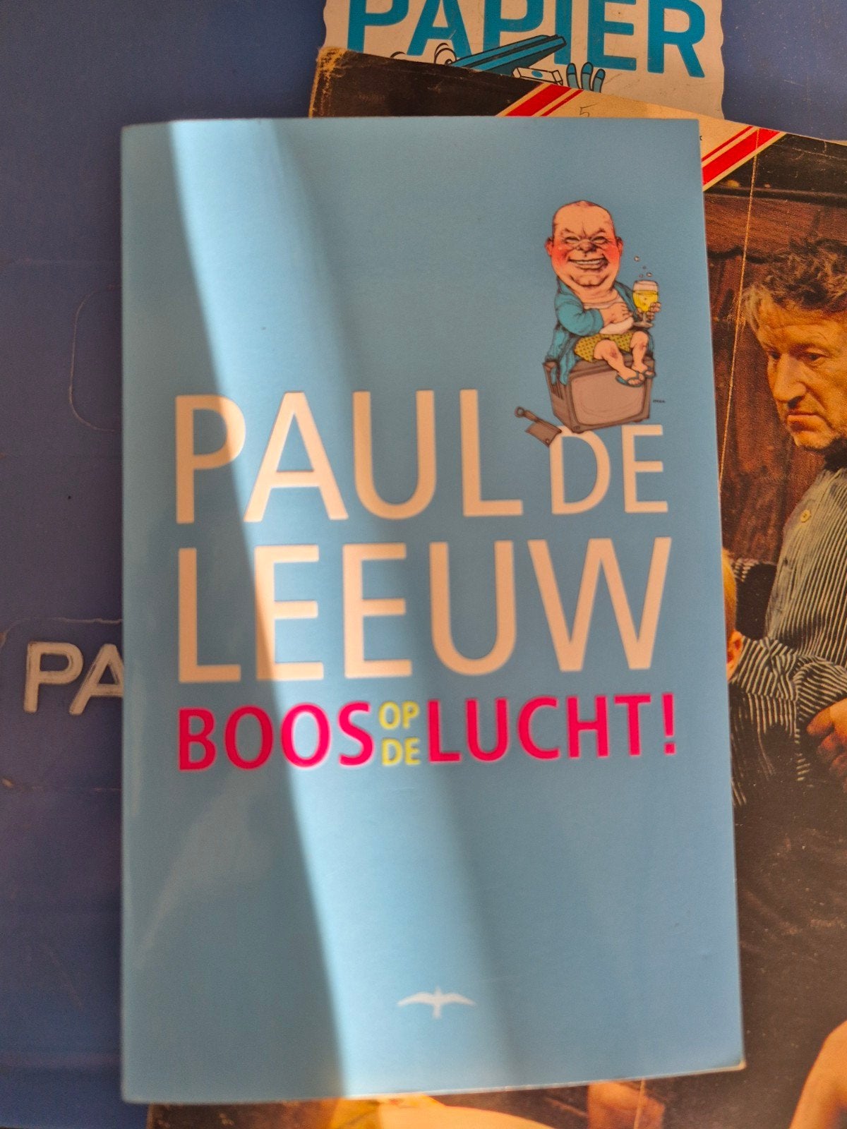 Paul de Leeuw - Boos op de Lucht! Boek, Ophalen of Verzenden, Gelezen, Paul de Leeuw, Nederland