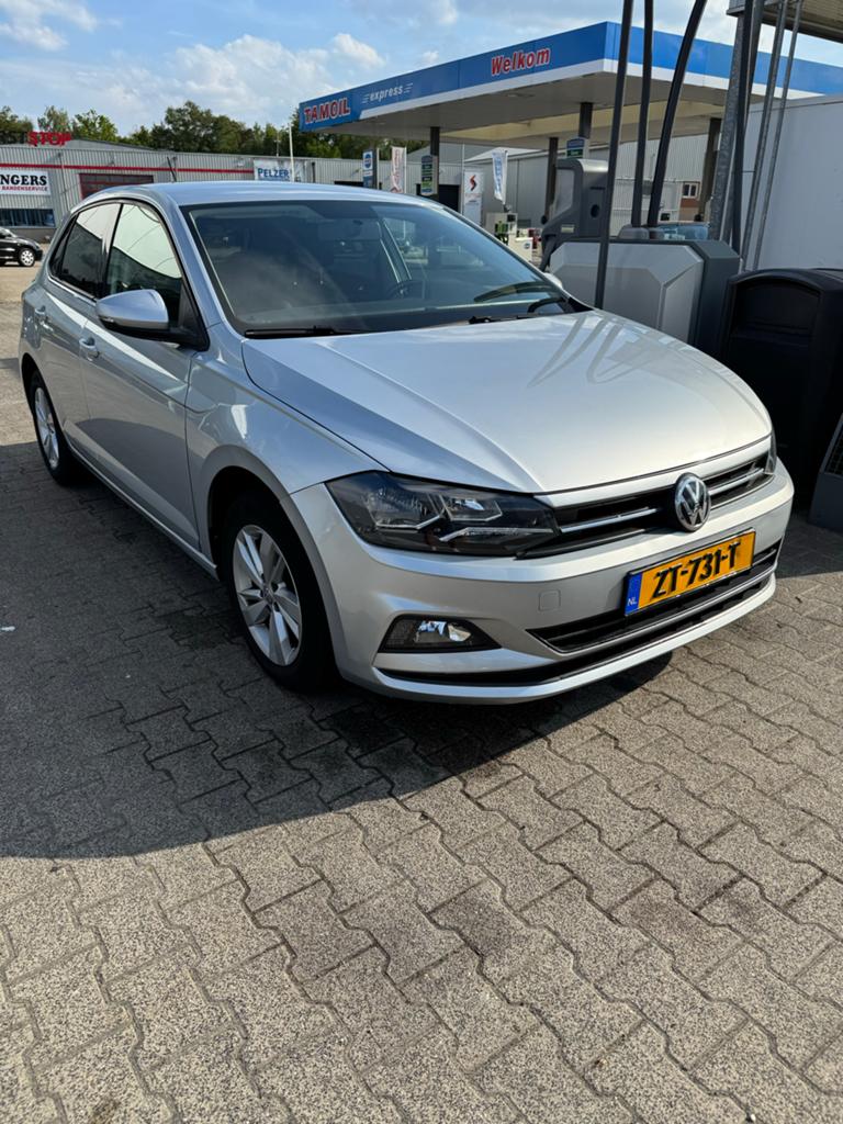 Volkswagen Polo 1.0 TSI 95pk 2019 Grijs.    Km 172000, Voorwielaandrijving, 40 €/maand, Origineel Nederlands, Handgeschakeld