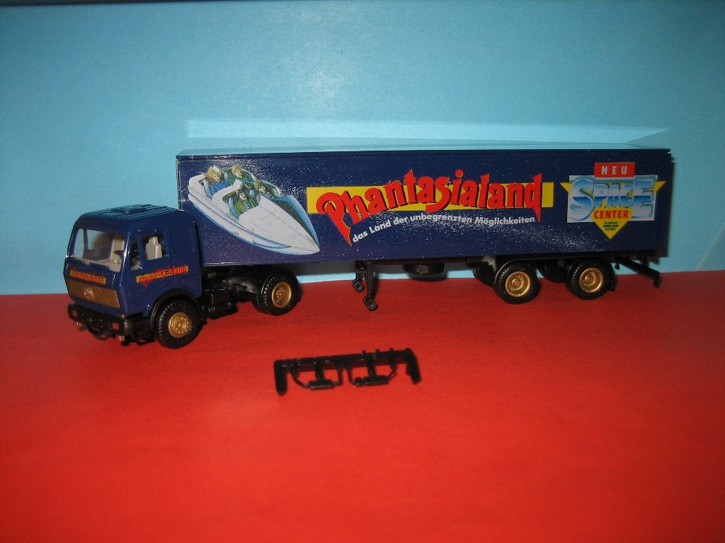 Phantasiland  MERCEDES met oplegger  Herpa, Ophalen of Verzenden, Zo goed als nieuw, Bus of Vrachtwagen, Herpa