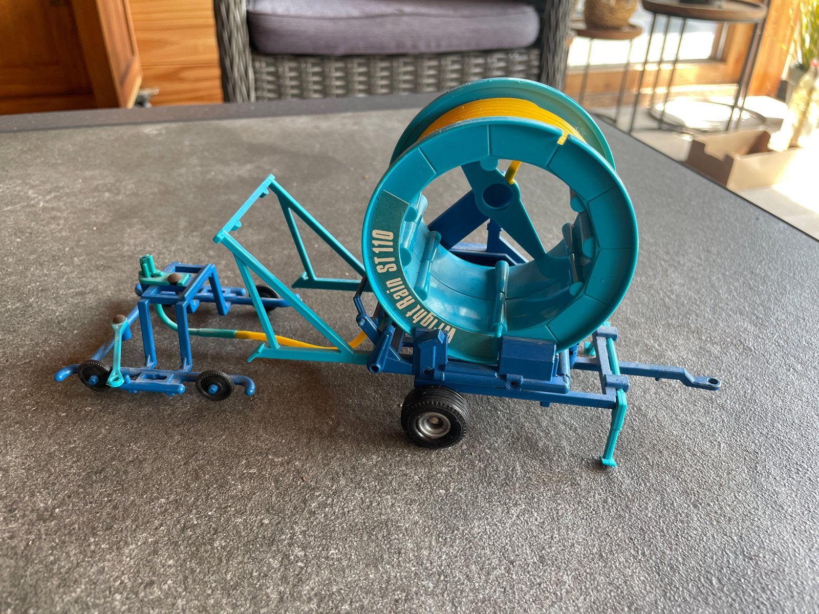 Siku Farmer 1:32 Irrigatiehaspel Wright Rain ST110, Ophalen, Zo goed als nieuw