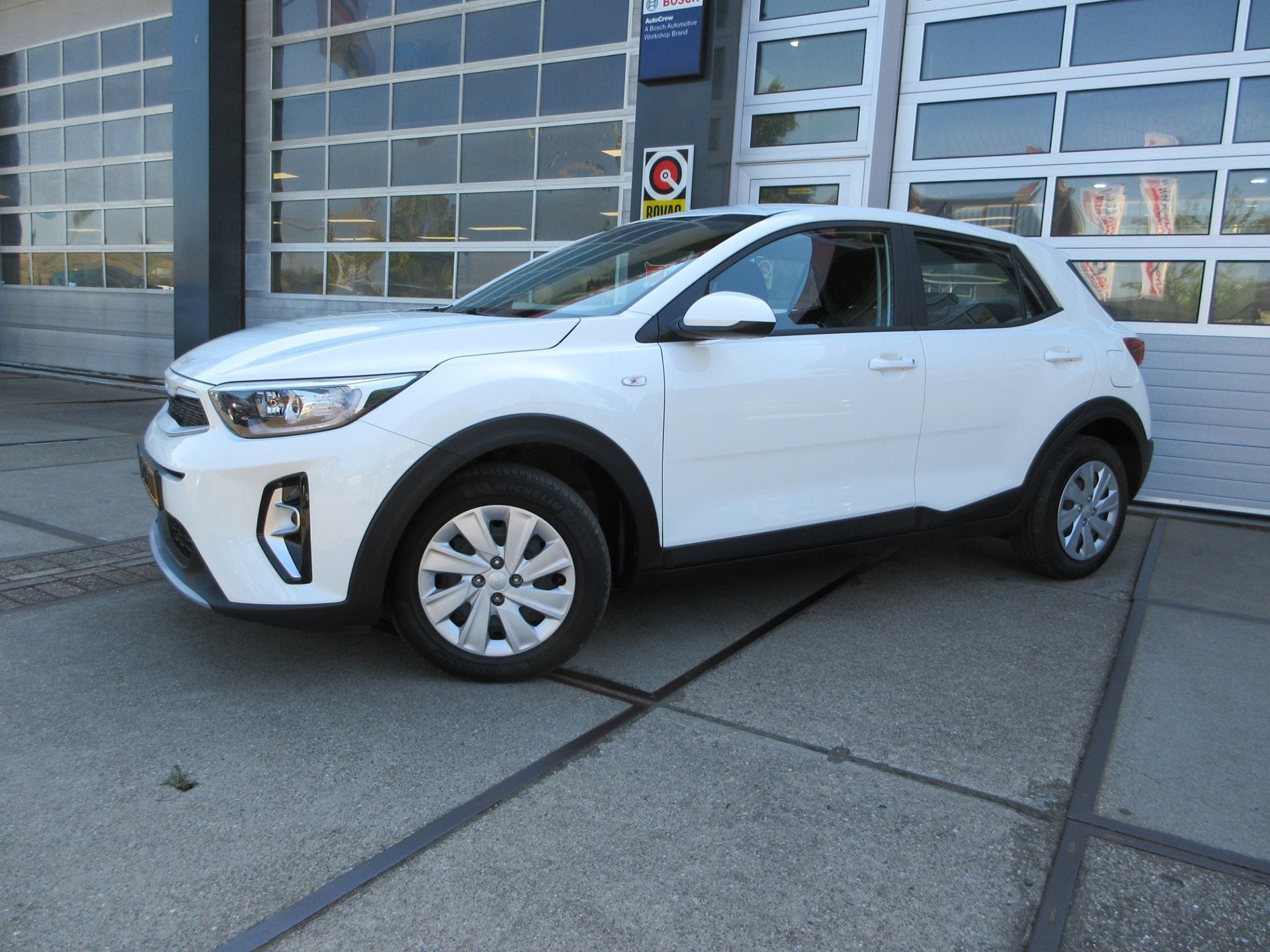 Kia Stonic 1.0 T-GDi MHEV ComfortLine / Airco / Trekhaak, Auto's, Gebruikt, Origineel Nederlands, Handgeschakeld, 1125 kg