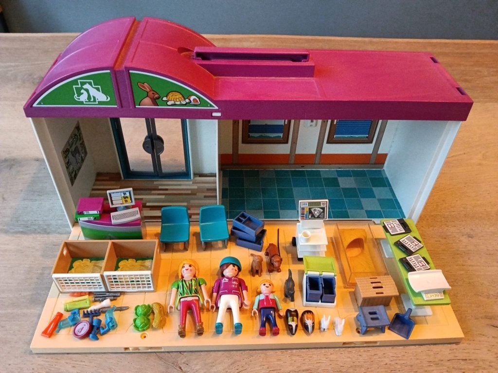 Playmobil - Dierenkliniek - 70146, Ophalen of Verzenden, Gebruikt, Complete set