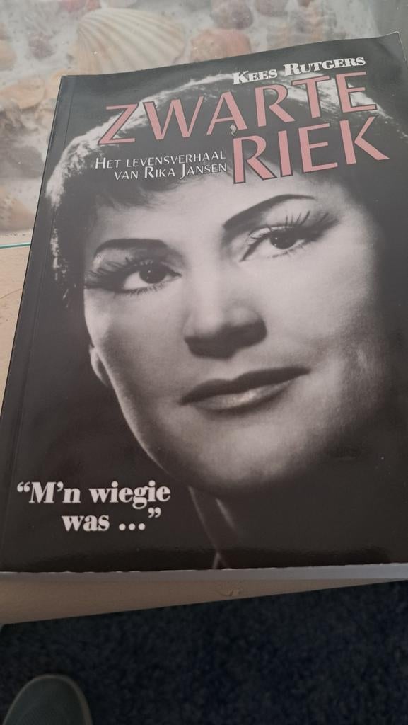 Kees Rutgers - Zwarte Riek, Ophalen of Verzenden, Zo goed als nieuw, Kees Rutgers, Film, Tv en Media