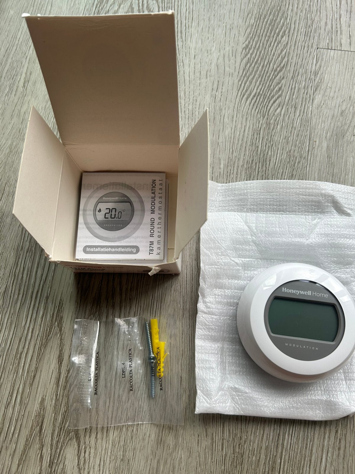 Honeywell T87M modulerende kamerthermostaat, Ophalen of Verzenden, Nieuw