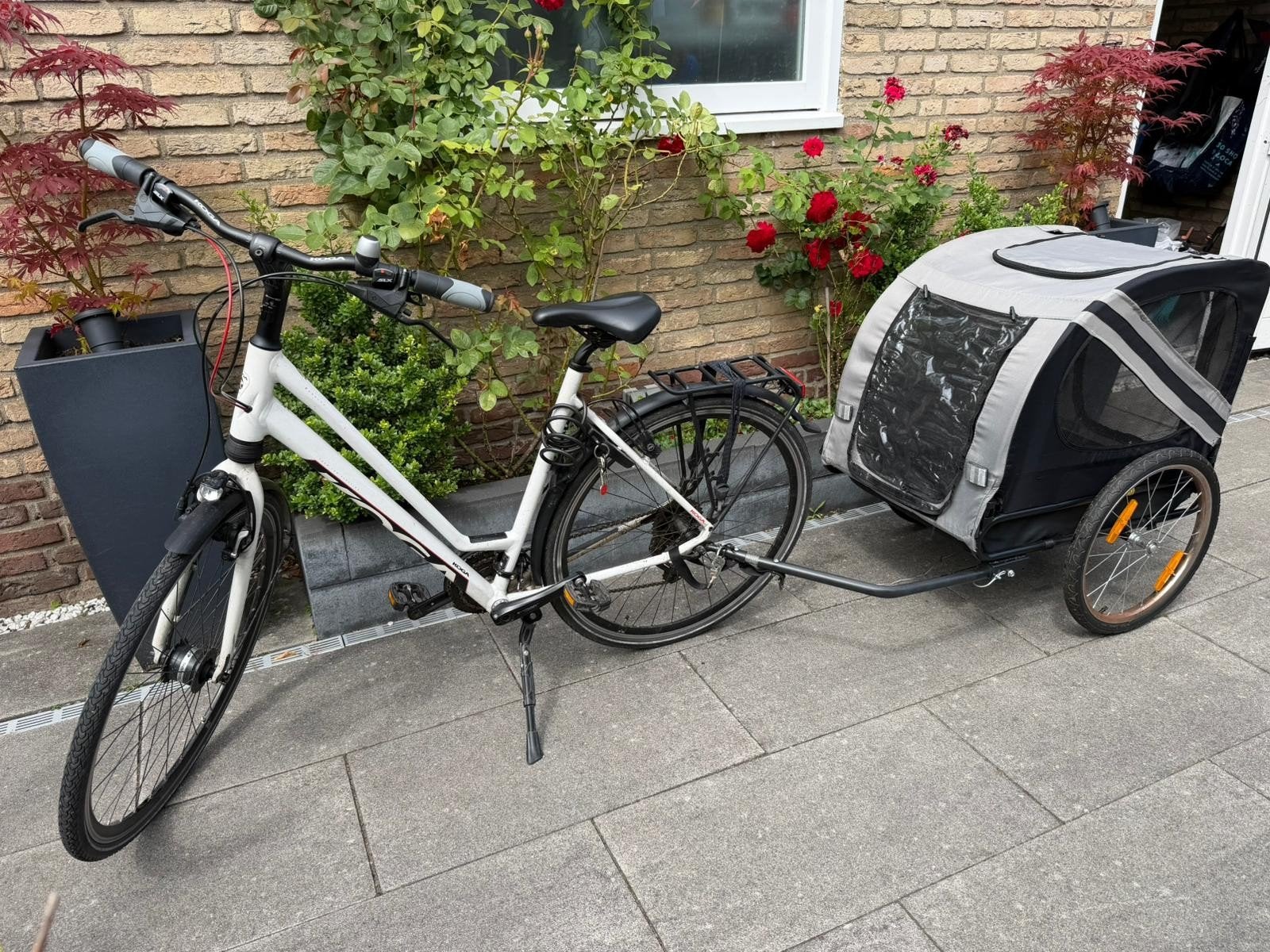 Flamingo Doggy Liner Juliette Grey hondenfietskar, Ophalen, Zo goed als nieuw, Hondenkar