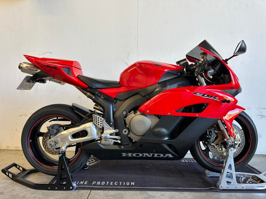 Honda CBR 1000 RR Fireblade met Bos Supersport in topstaat, 4 cilinders, Motorrijbewijs A, Bedrijf, Super Sport