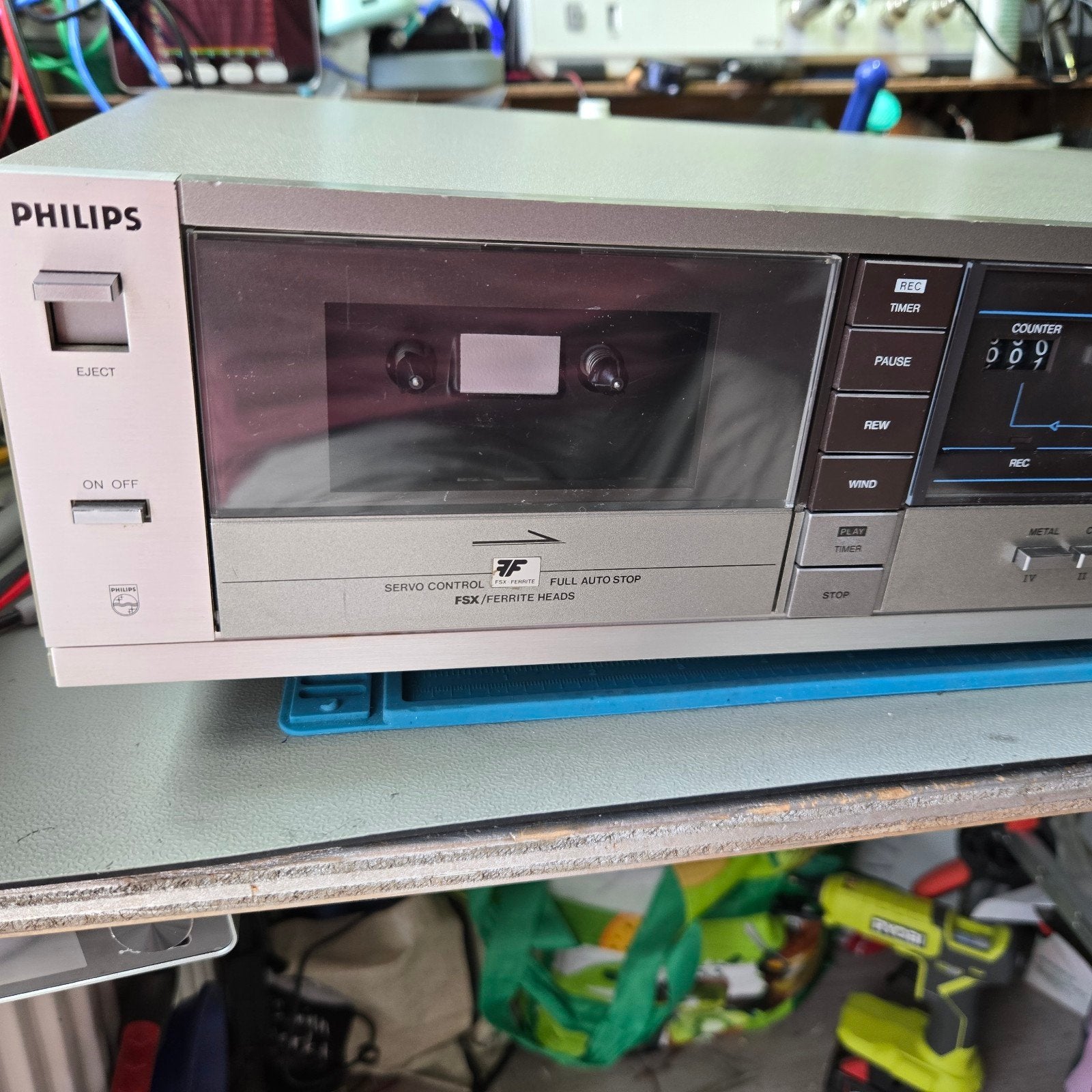 stereo cassette deck,  heeft nieuwe tandwielen en snaar, Audio, Tv en Foto, Cassettedecks, Ophalen, Overige merken