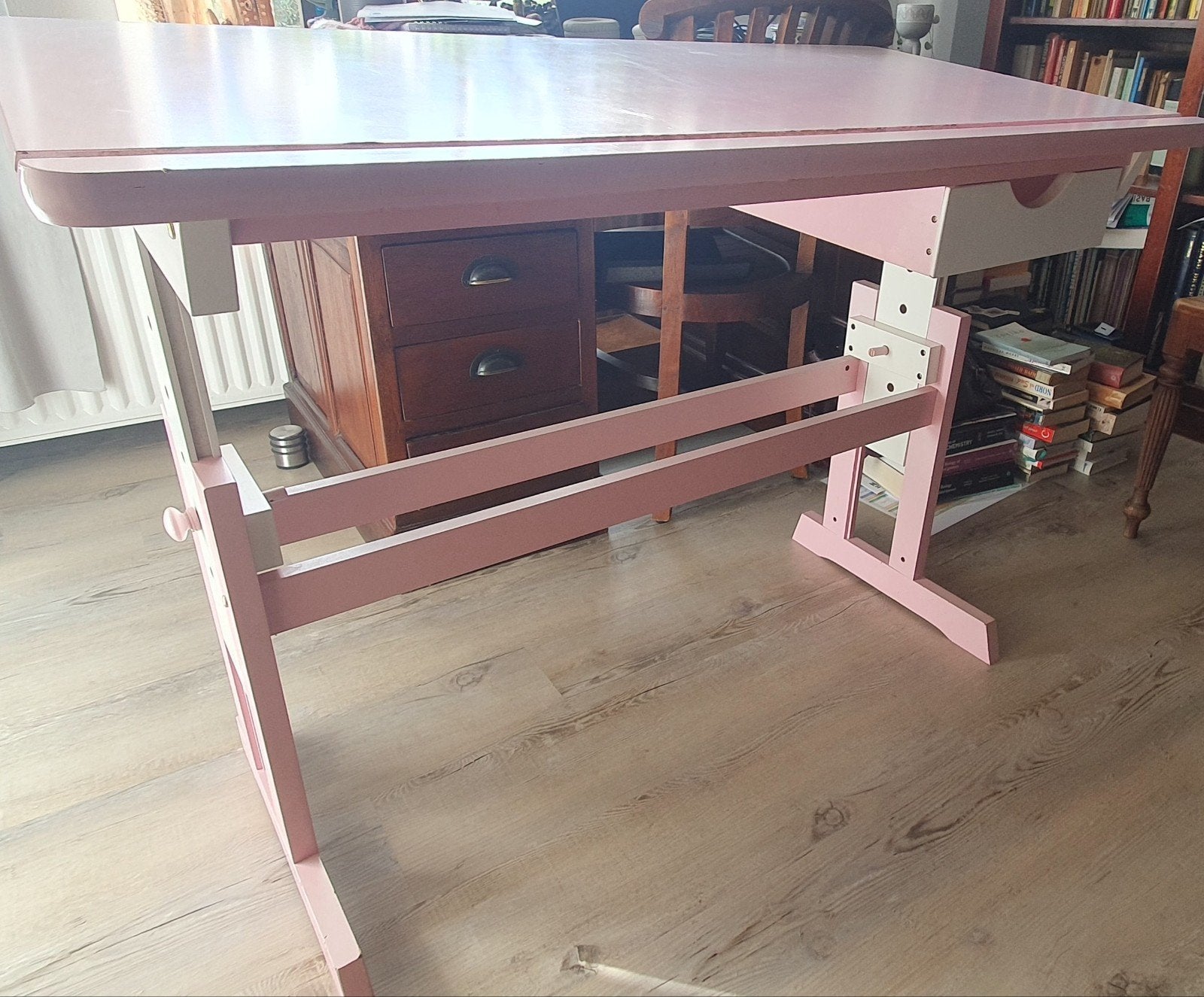 Tectake roze bureau hoogte verstelbaar kantelbaar gratis, Huis en Inrichting, Ophalen, Hout, Roze, Kinderbureau