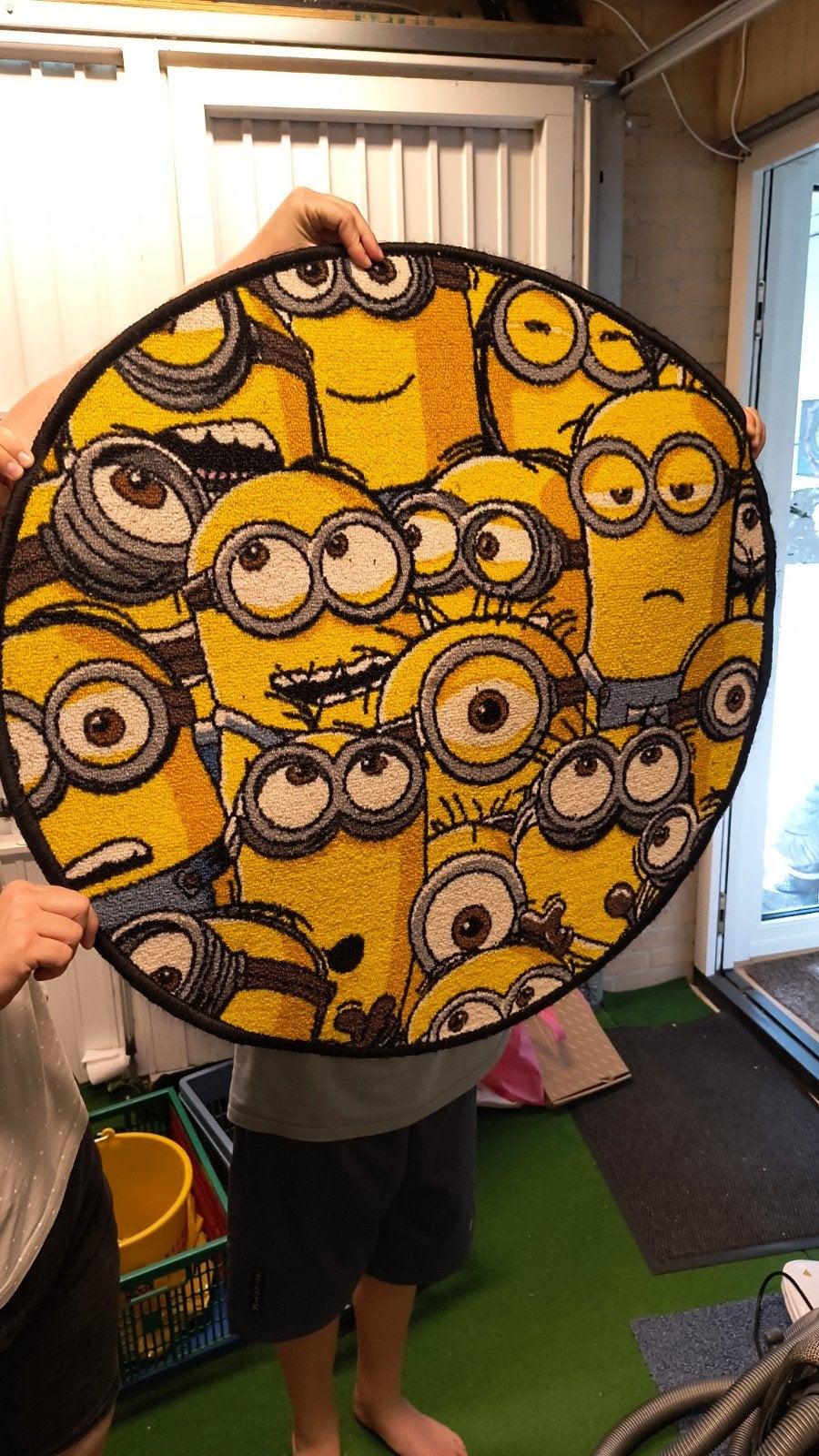 Rond Minions Vloerkleed - Speels en Kleurrijk, Gebruikt, 50 tot 100 cm, Minions, Cartoon, Speels, Bruin