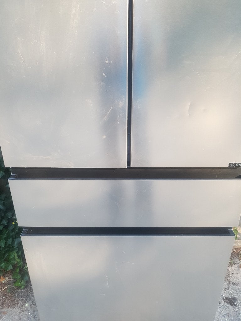 Koelvriescomninatie Hisense NoFrost, 200 liter of meer, Met aparte vriezer, Zo goed als nieuw, Energieklasse A of zuiniger