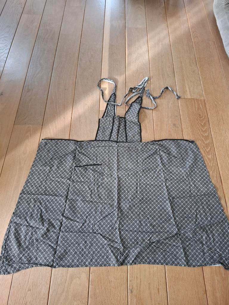 Jaren 20 kleding: schort, katoenen onderrok, gehaakt tasje,, Ophalen of Verzenden, Gedragen