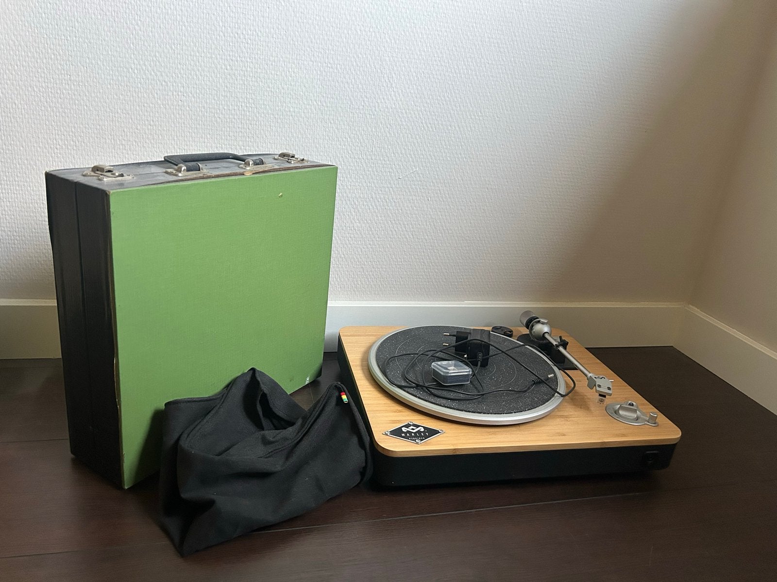 Platenspeler Bob Marley Stir It Up Wireless 2 + LP's, Ophalen of Verzenden, Gebruikt, Platenspeler, Overige merken