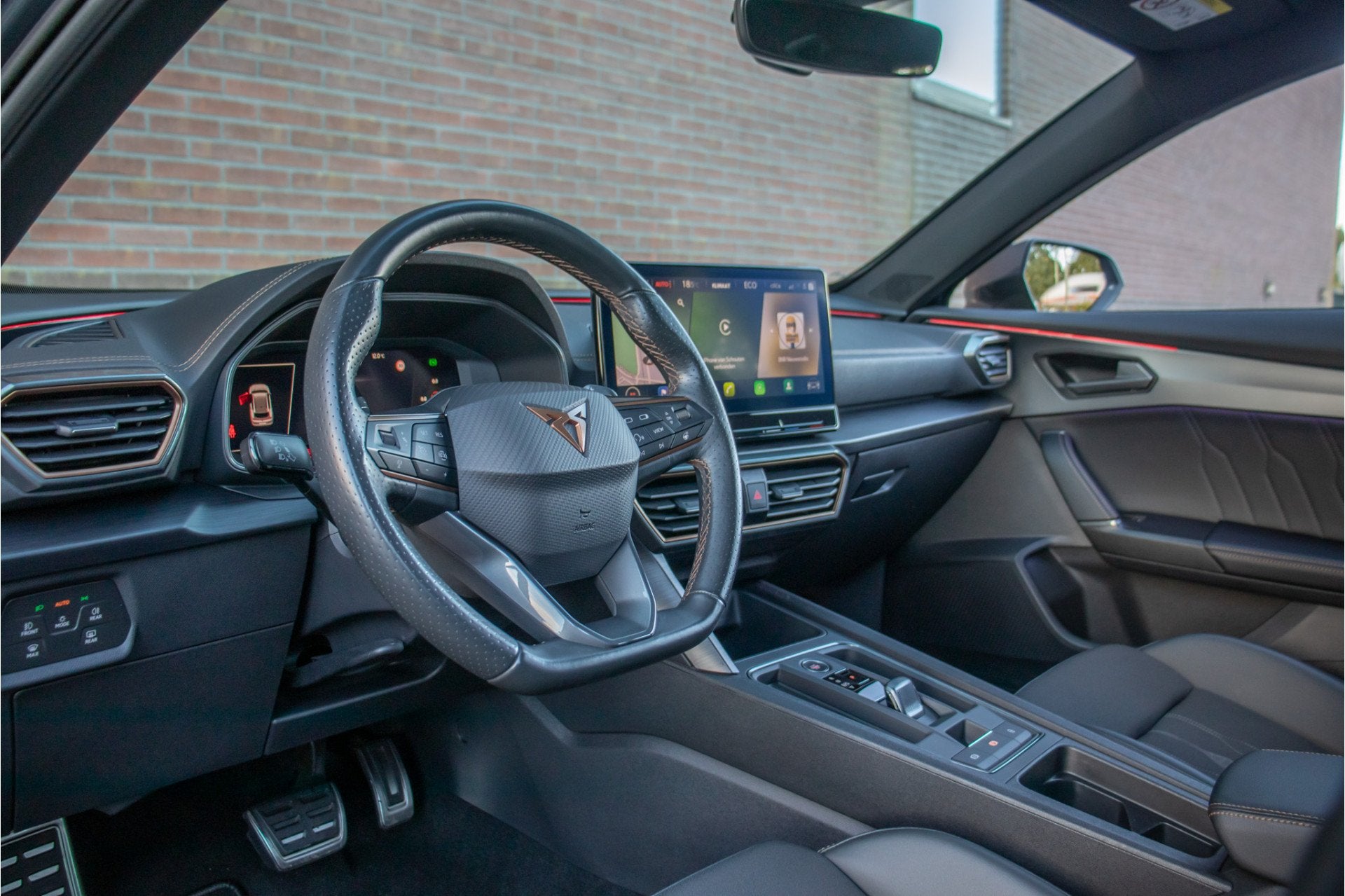 CUPRA Formentor 1.4 e-Hybrid 245pk VZ, Trekhaak, Stoel & Stu, Auto's, Gebruikt, 4 cilinders, Formentor, Leder en Stof