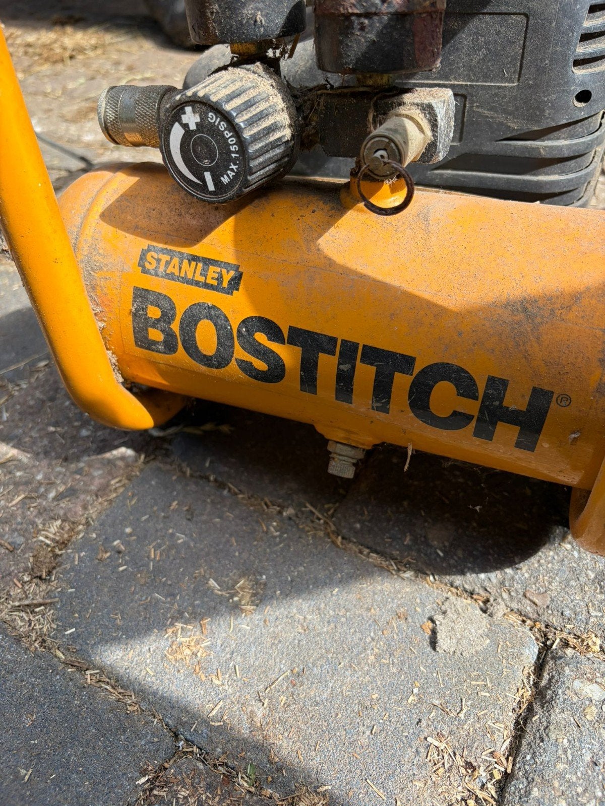Bostitch Stanley Compressor SB-MRC2-E - Gebruikt, Doe-het-zelf en Verbouw, Compressors, Ophalen, Gebruikt