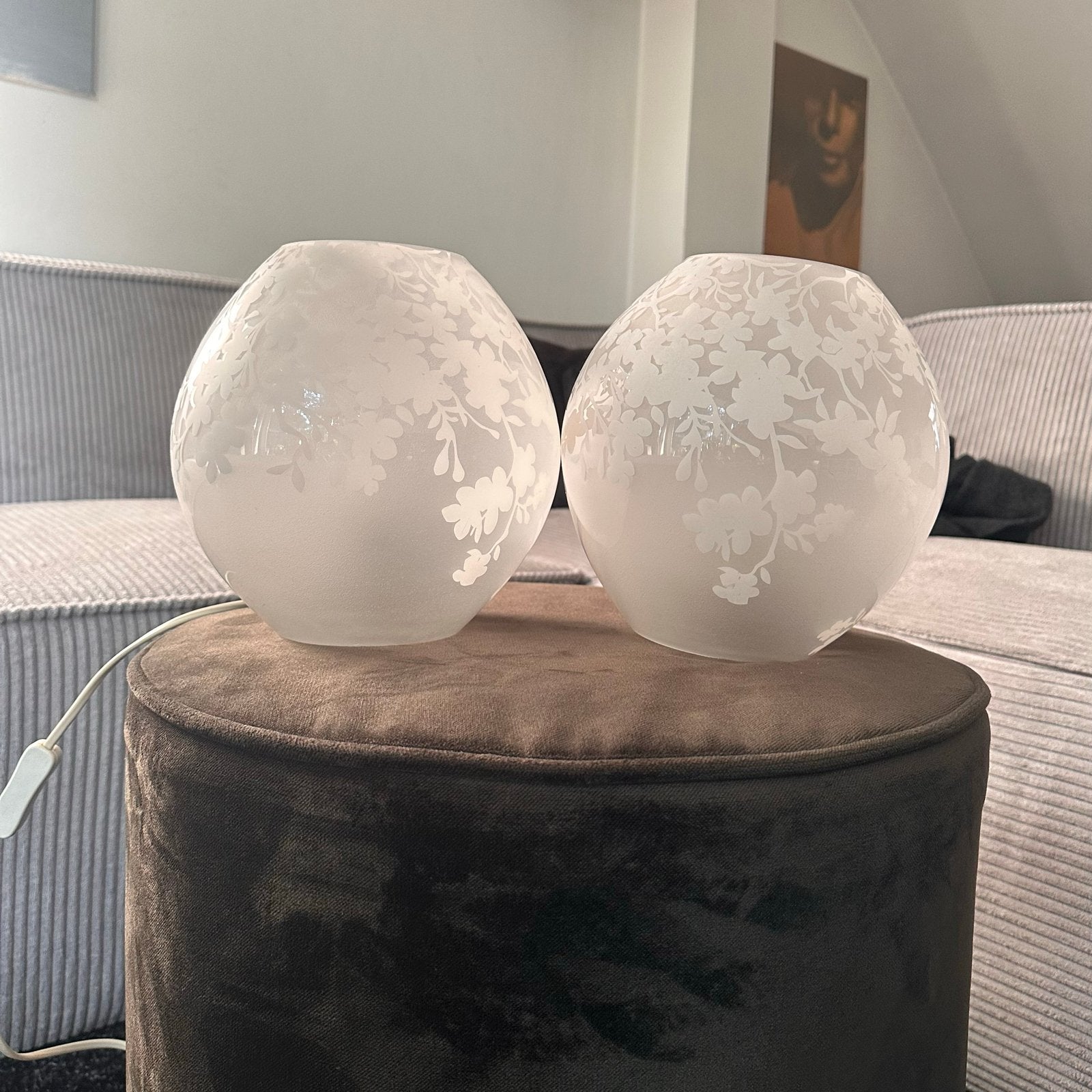 IKEA glazen lampen mat wit met bloemmotief., Ophalen, Met schakelaar, E14 (klein), Wit