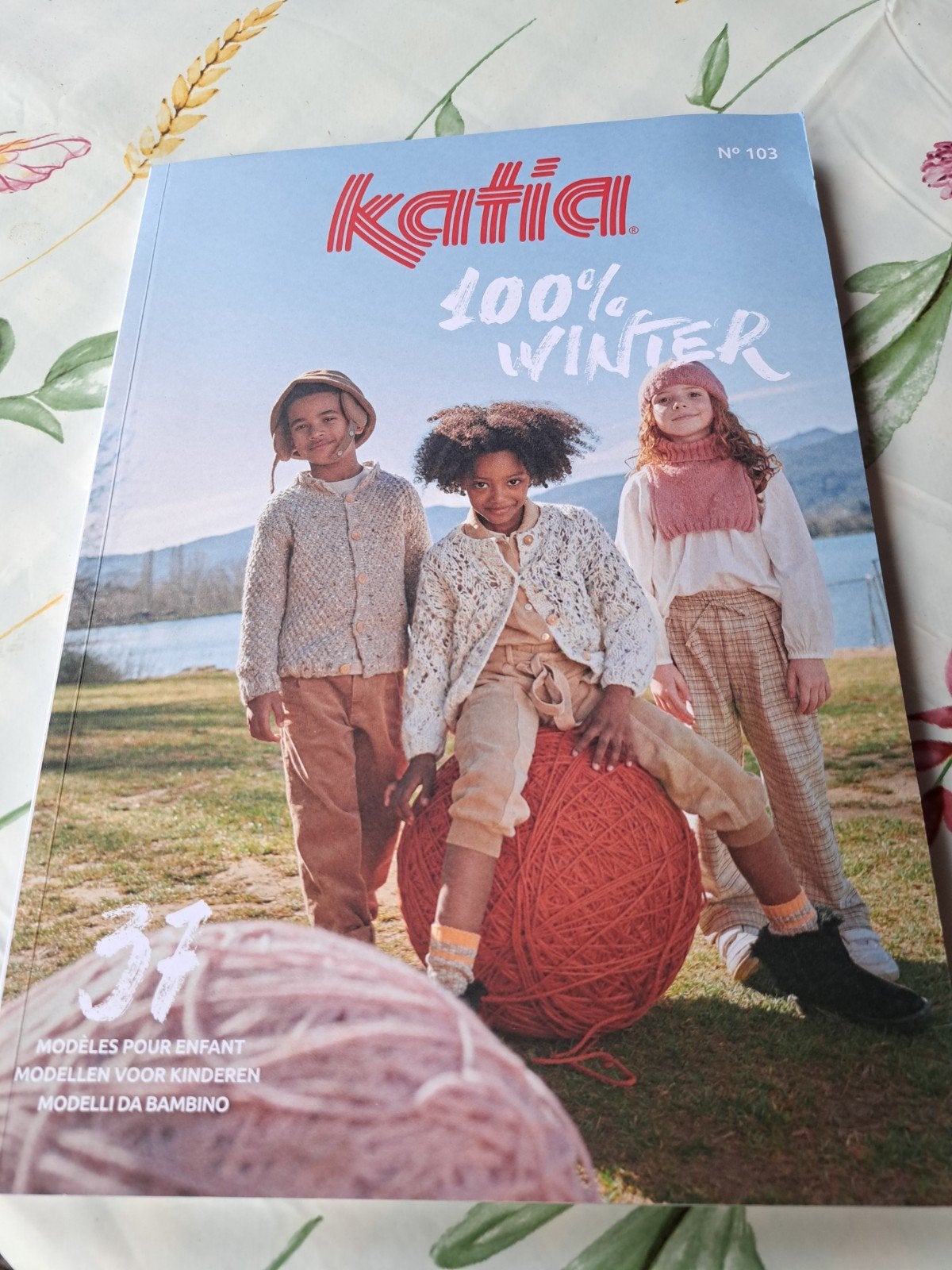 Z:Katia 100% Winter No. 103 - Brei- en Haakpatronen Kinderen, Ophalen of Verzenden, Gebruikt