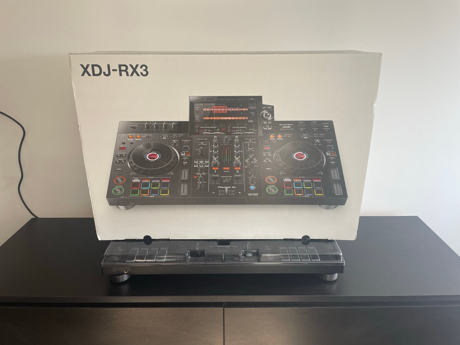Foto 4 van Pioneer DDJ-RX3 met Decksaver en originele doos