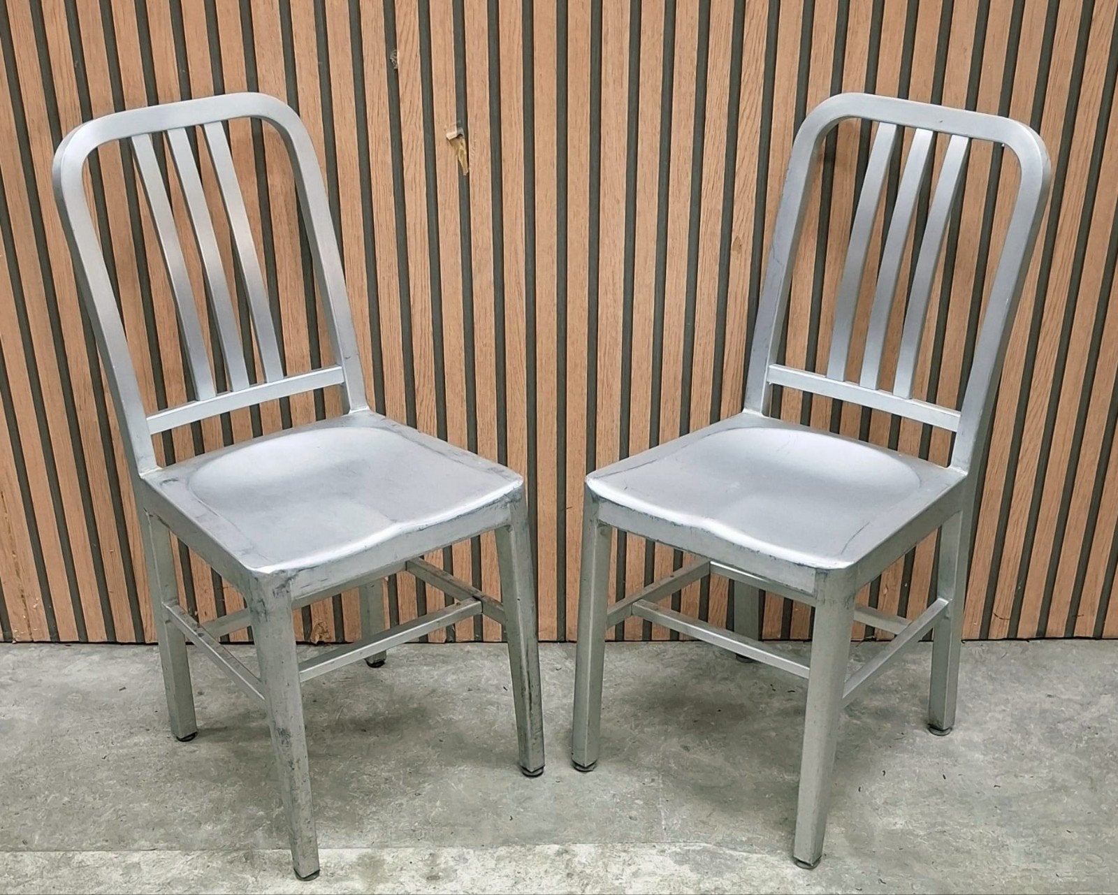 42 x Emeco aluminium stoelen Navy chairs terrasstoelen cafe, Ophalen of Verzenden, Zo goed als nieuw, Zwart, Vijf, Zes of meer stoelen