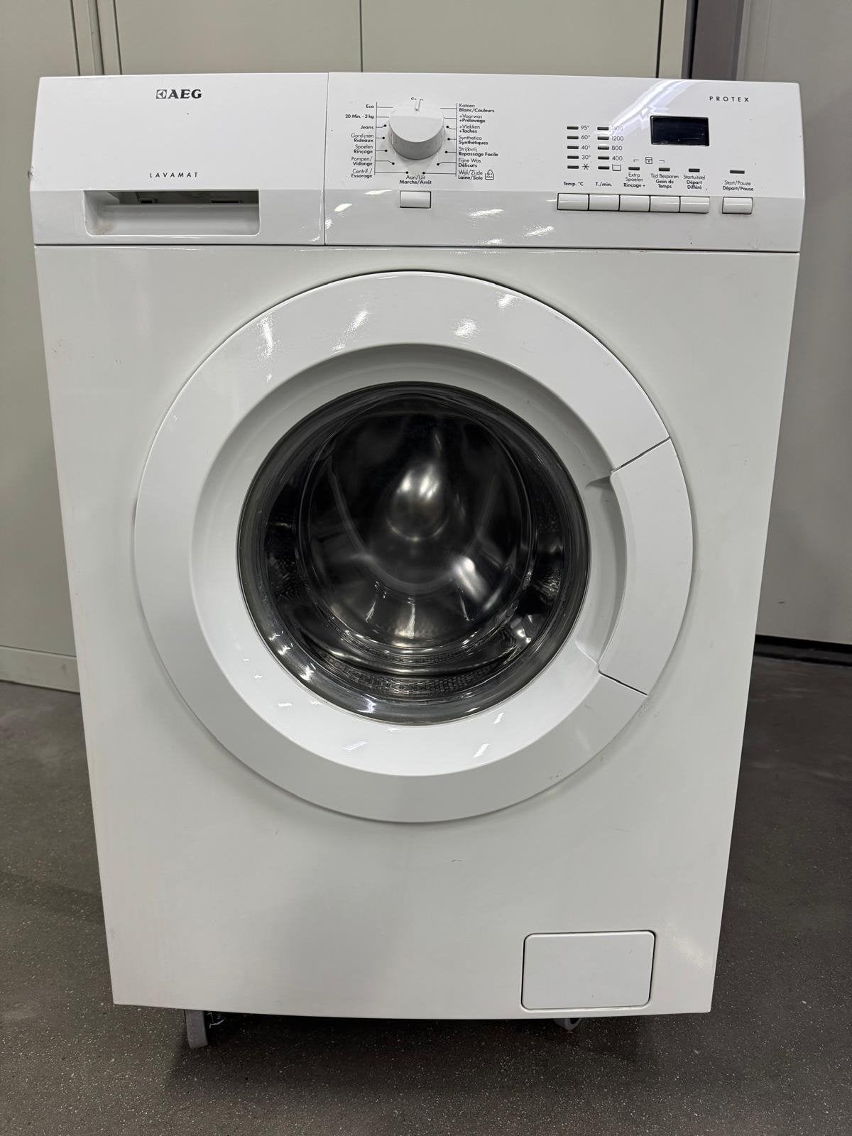 AEG Lavamat Protex Wasmachine, Ophalen, Zo goed als nieuw, 85 tot 90 cm, 1200 tot 1600 toeren