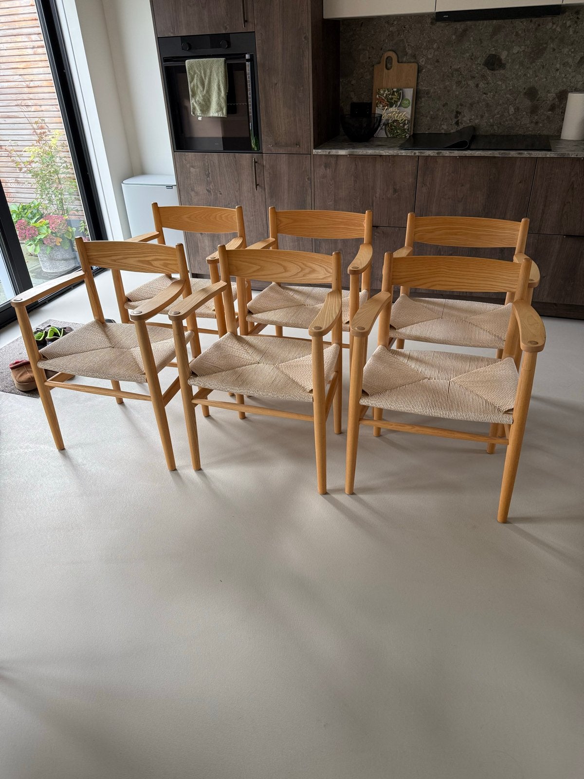 Set van 6 houten CH-37 eetkamerstoelen met armleuningen, Huis en Inrichting, Overige kleuren, Ophalen of Verzenden, Zo goed als nieuw