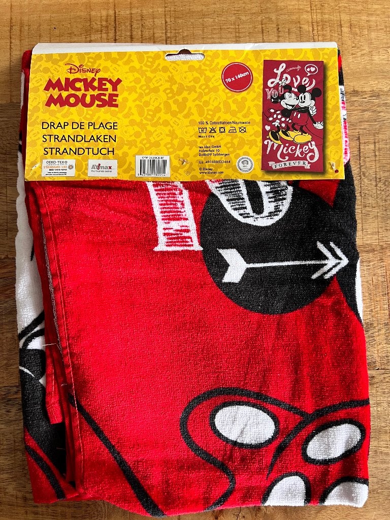 Disney badhanddoek 70x140, Verzamelen, Disney, Ophalen of Verzenden, Overige figuren, Nieuw, Kleding of Textiel