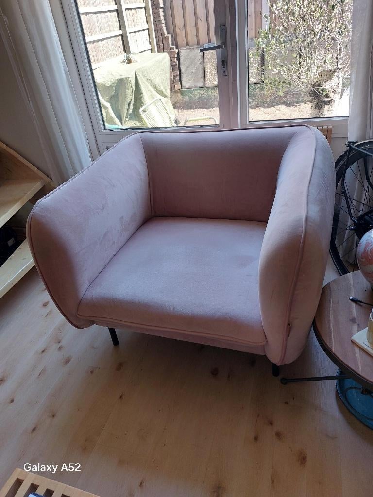 Zacht roze fluwelen loveseat, Huis en Inrichting, Ophalen, 75 tot 100 cm, Zo goed als nieuw, 75 tot 100 cm