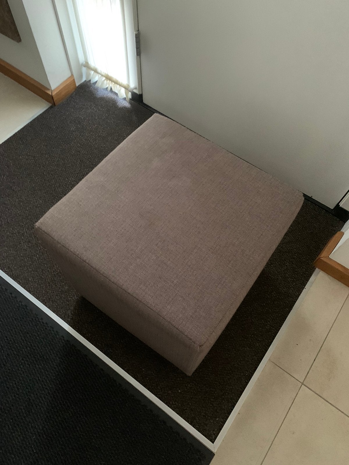 Poef 46 cm, Huis en Inrichting, Ophalen, Zo goed als nieuw, Rond, Minder dan 50 cm