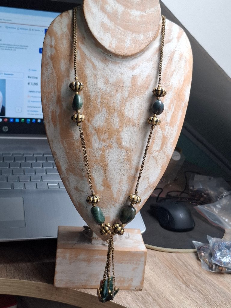 Aparte vintage ketting met steen, Ophalen of Verzenden, Gebruikt, Overige kleuren, Overige materialen
