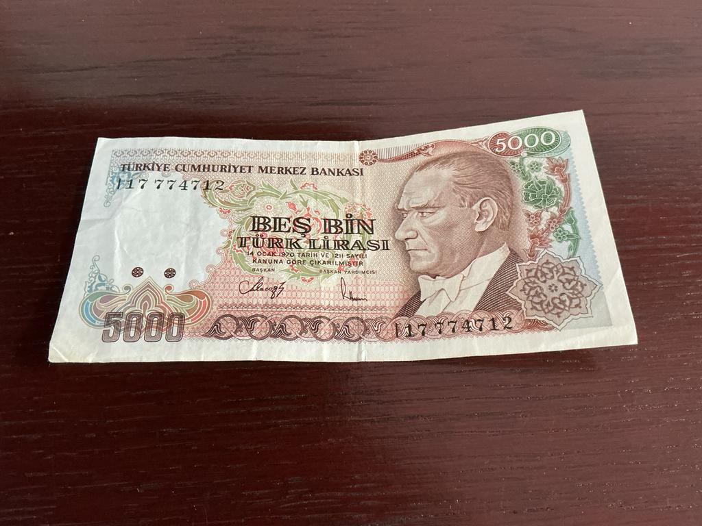 Oud Turks Bankbiljet van 5000 Lira, zie foto’s, Ophalen of Verzenden, Overige landen
