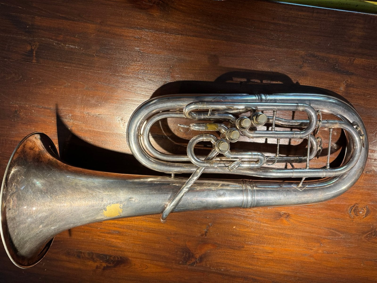 Tuba, merk King, zilverkleurig, 4 ventielen, Ophalen, Gebruikt