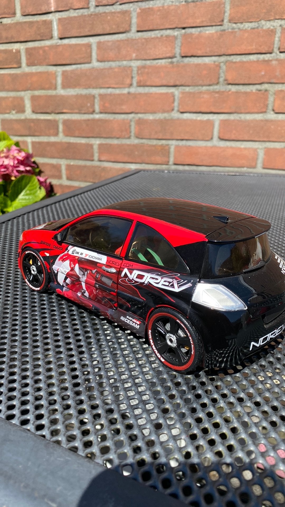 Mooi model Renault 1/18, Hobby en Vrije tijd, Modelauto's | 1:18, Ophalen of Verzenden, Zo goed als nieuw, Norev