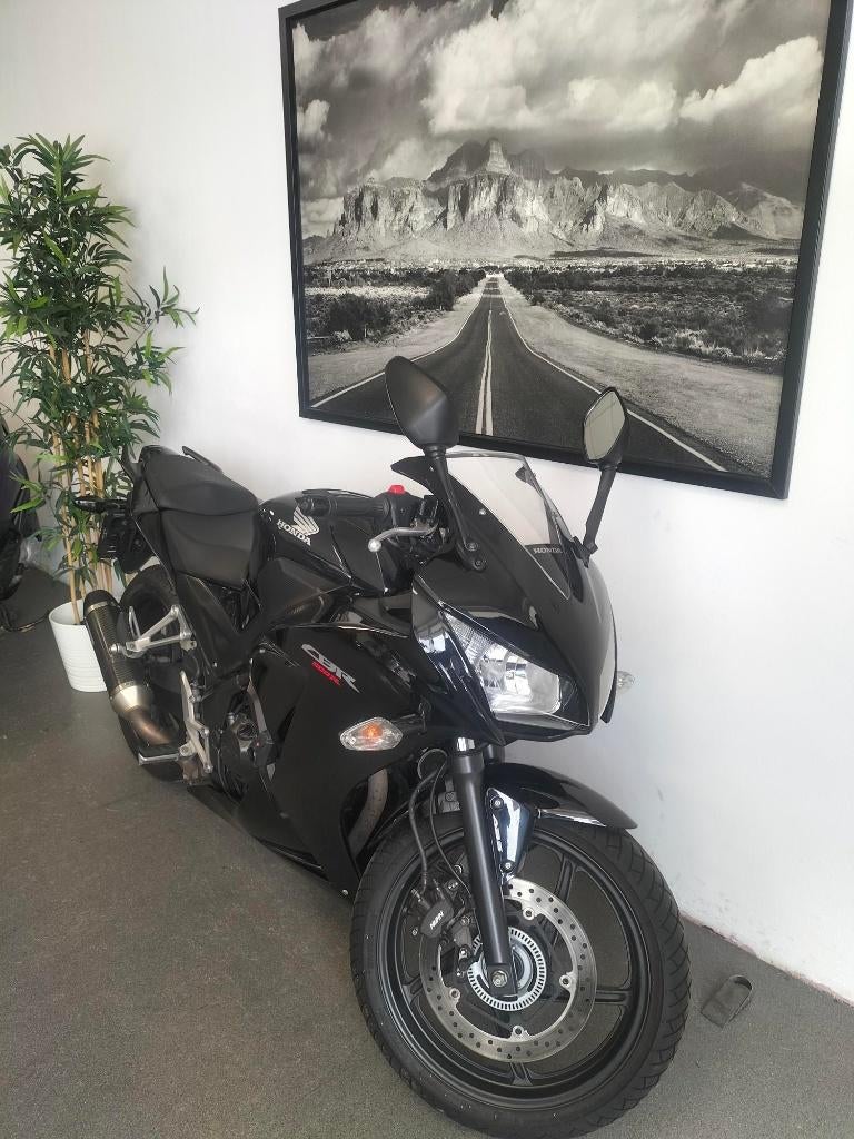 Honda CBR 300 R A2 Black Edition, Motoren, Motoren | Honda, Minimaal motorrijbewijs A2, Handgeschakeld, 1 cilinder, 12 t/m 35 kW