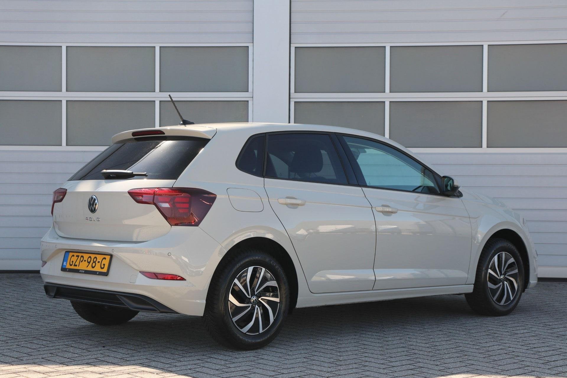 Volkswagen Polo 1.0 TSI 95pk Life Edition | App Connect | St, Auto's, Voorwielaandrijving, 12 maanden, Stof, Origineel Nederlands