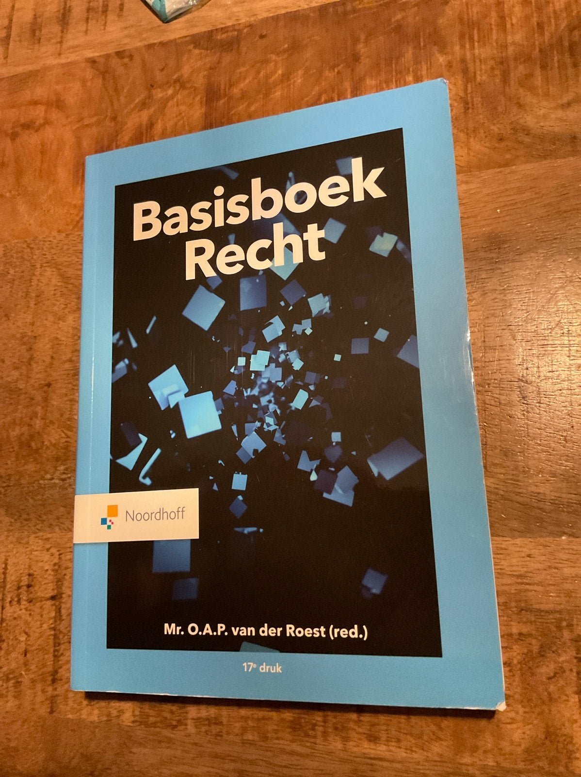 Basisboek Recht - Mr. O.A.P. van der Roest (red.), Ophalen, Gamma, Zo goed als nieuw, LBO