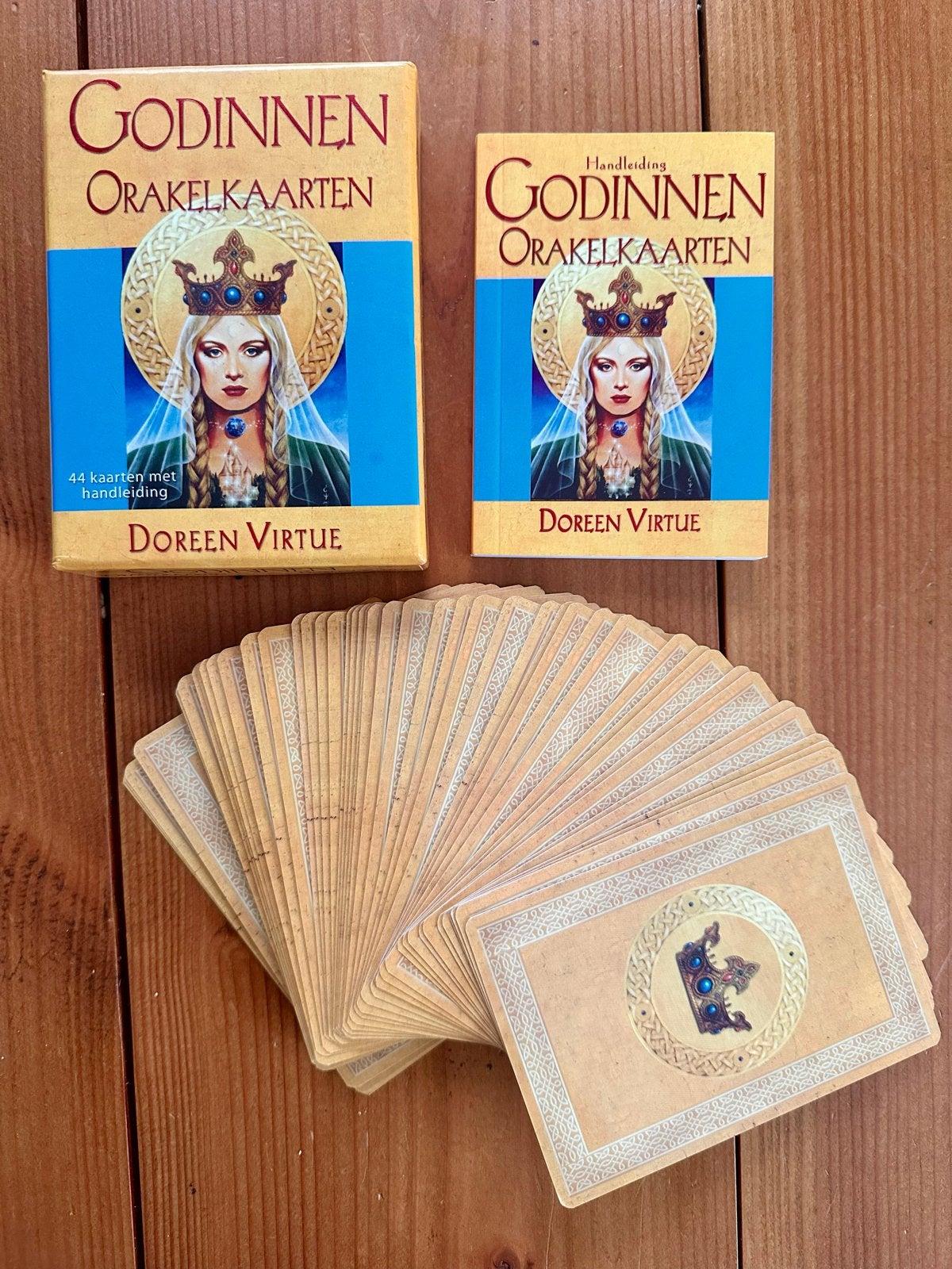 Godinnen Orakelkaarten - Doreen Virtue, Boeken, Ophalen of Verzenden, Nieuw, Tarot of Kaarten leggen, Overige typen