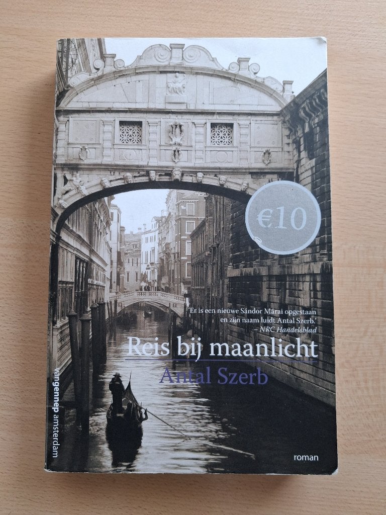 Antal Szerb - Reis bij maanlicht, Boeken, Ophalen of Verzenden, Gelezen