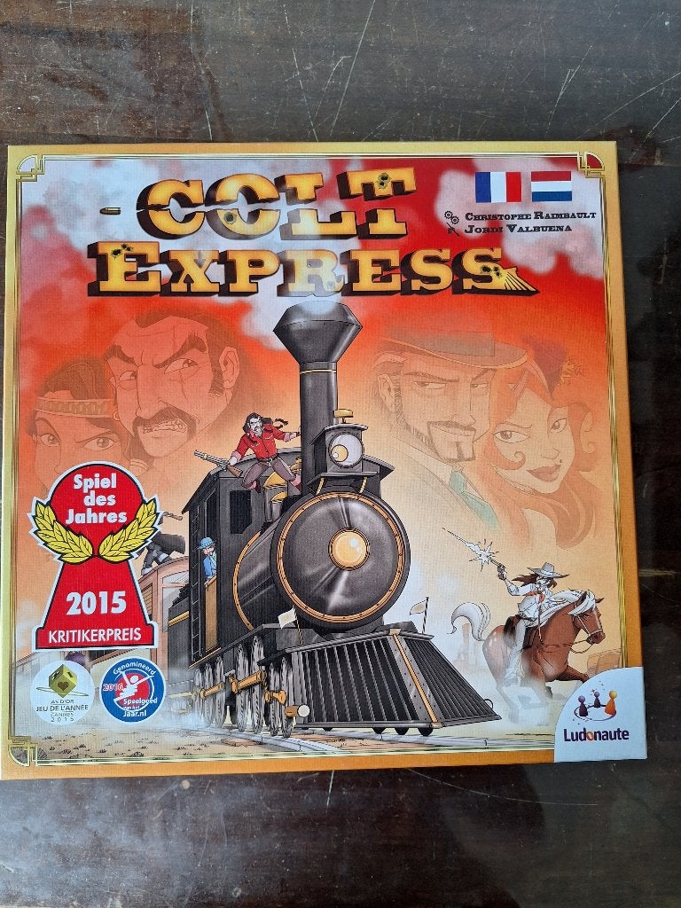 Colt Express, Hobby en Vrije tijd, Gezelschapsspellen | Bordspellen, Vijf spelers of meer, Ophalen of Verzenden, Gebruikt, Ludonaute