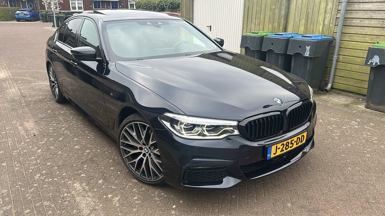 BMW 5-Serie 520i 184pk Aut. 2020 Zwart, Auto's, 1998 cc, Achterwielaandrijving, 4 cilinders, 2000 kg