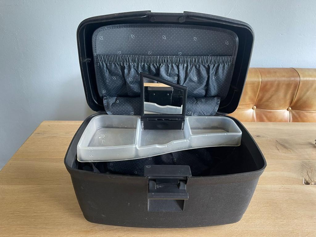 Beautycase Carlton zwart, Sieraden, Tassen en Uiterlijk, Beautycases, Gebruikt, Zwart, Met slot, Ophalen of Verzenden