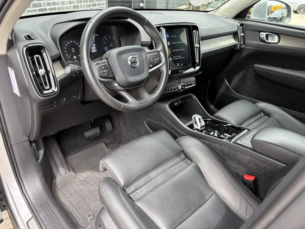 Volvo XC40 2.0 T4 Inscription | Trekhaak | Achteruitrijcamer, Auto's, Volvo, 12 maanden, 15 km/l, Euro 6, 93 €/maand